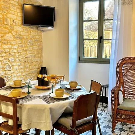 Maison Climatisee Avec Jardin Au Coeur De - Fr-1-616-399 Prázdninový dům Sarlat-la-Canéda