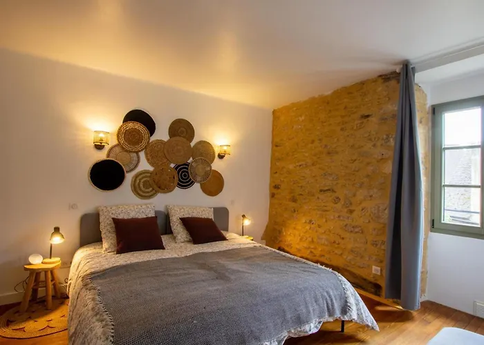 Maison Climatisee Avec Jardin Au Coeur De - Fr-1-616-399 * Sarlat-la-Canéda